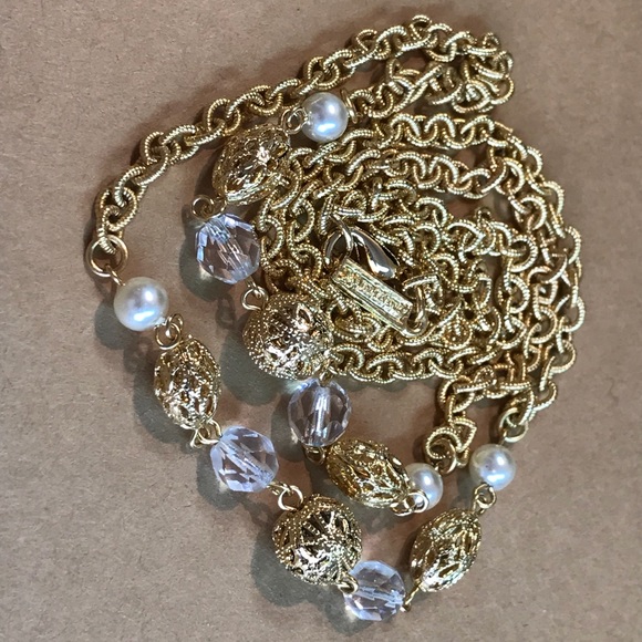 SIGNED R.J Graziano Necklace and Brooch Set - Picture 5 of 8